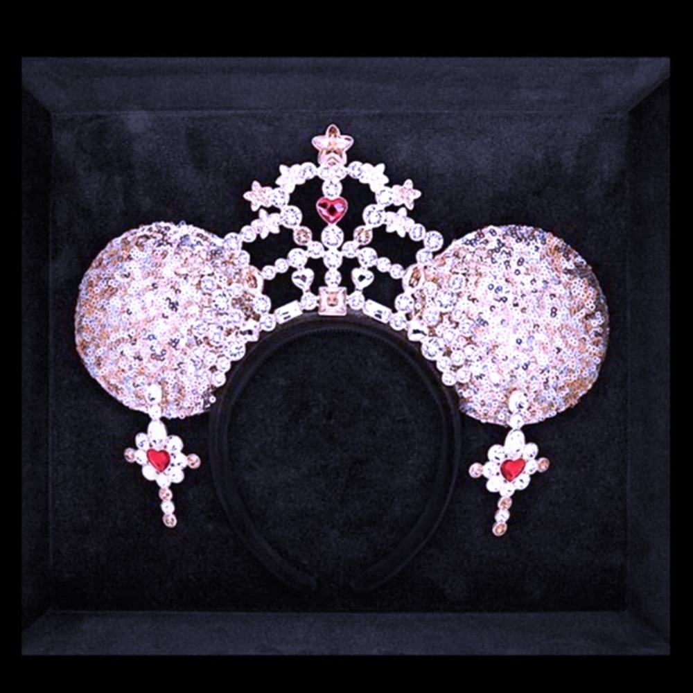 Heidi Klum Minnie Mouse ears